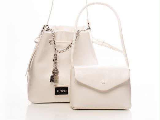 GB31 Classic Multi-Zip Crossbody Bag