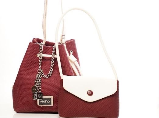GB31 Classic Multi-Zip Crossbody Bag