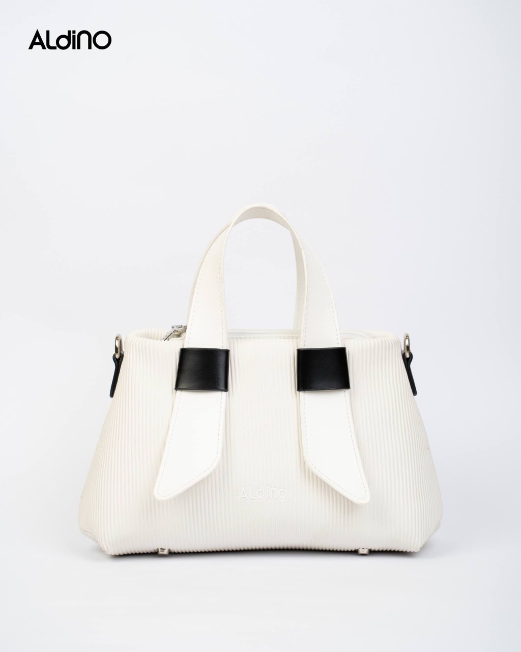 GB25 Classic Multi-Zip Crossbody Bag